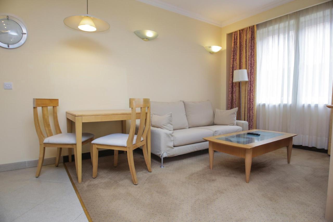 Chagala Atyrau Hotel Kültér fotó