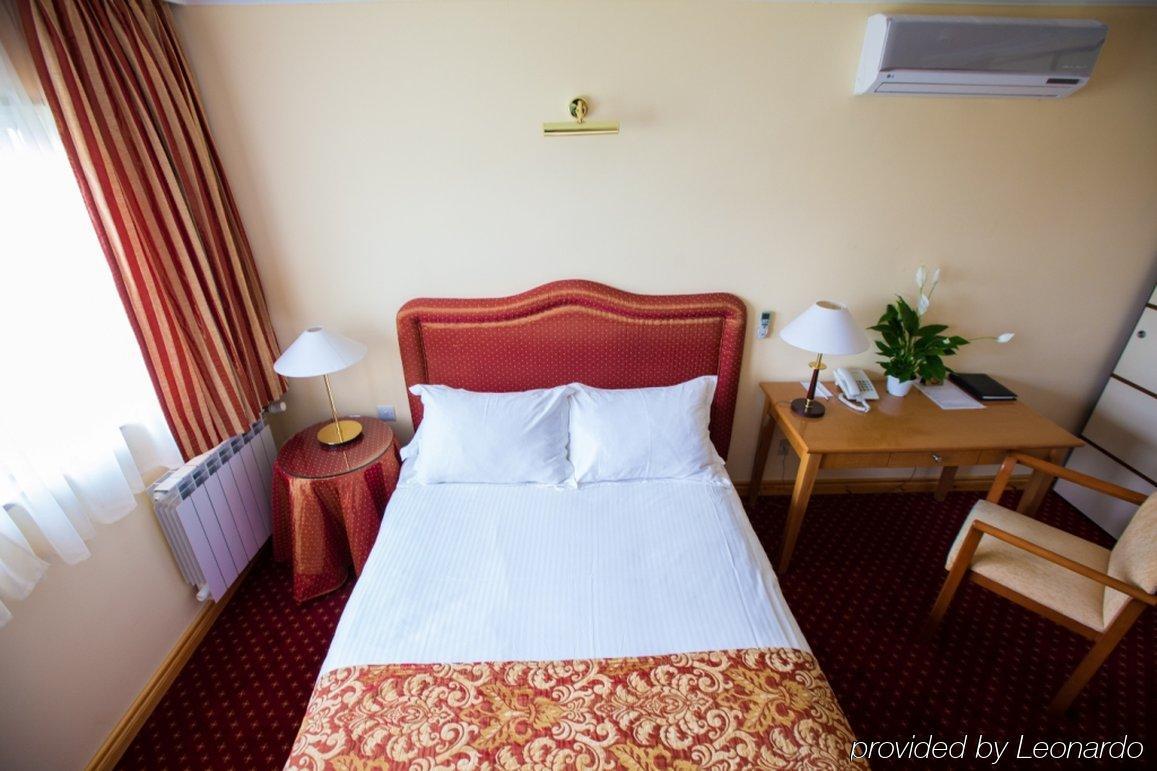 Chagala Atyrau Hotel Kültér fotó