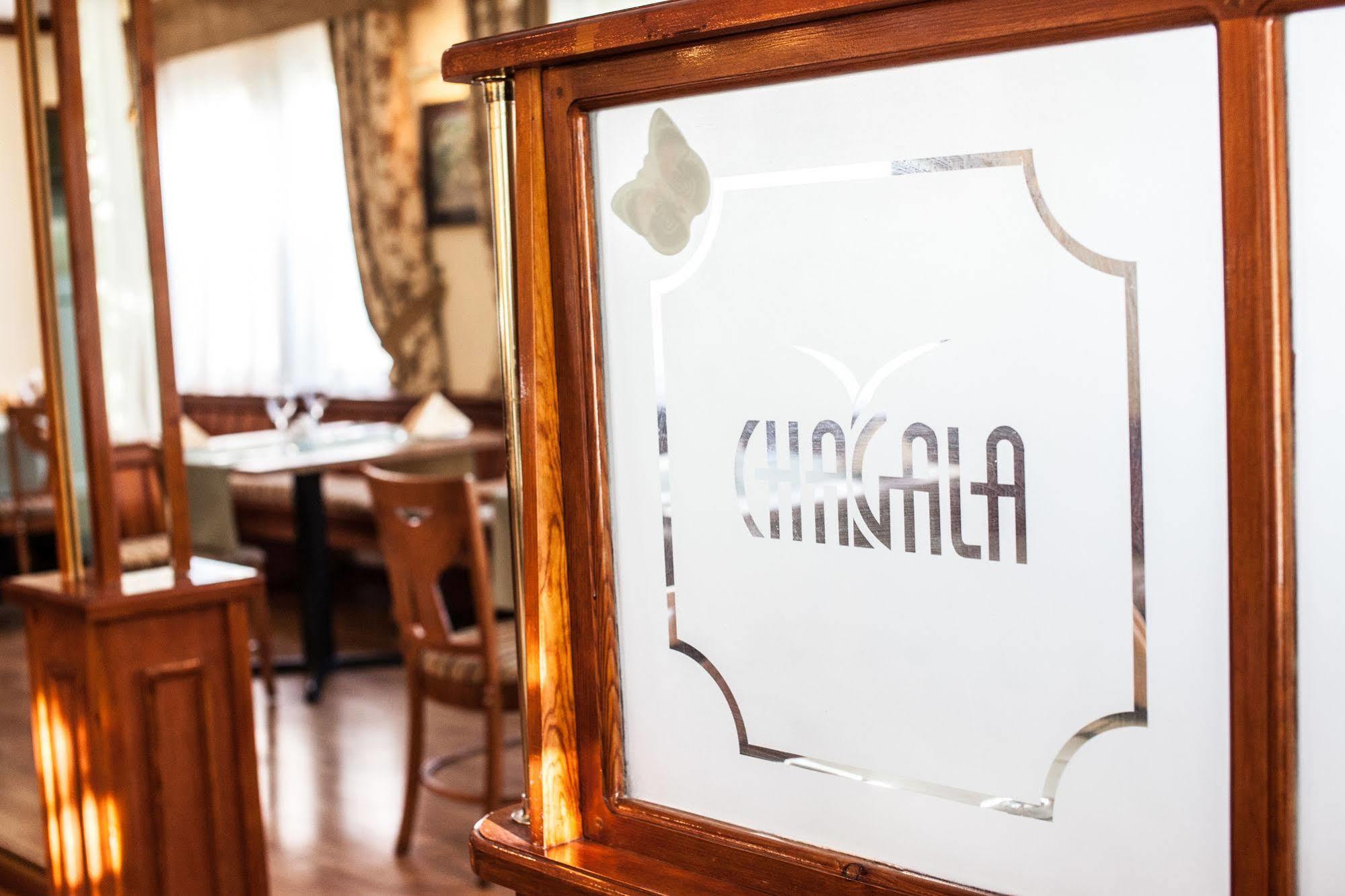 Chagala Atyrau Hotel Kültér fotó