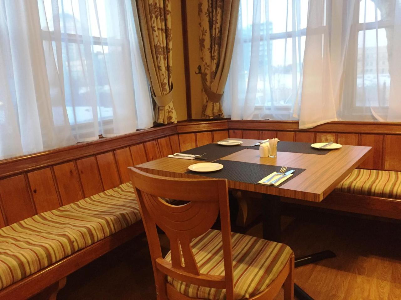 Chagala Atyrau Hotel Kültér fotó
